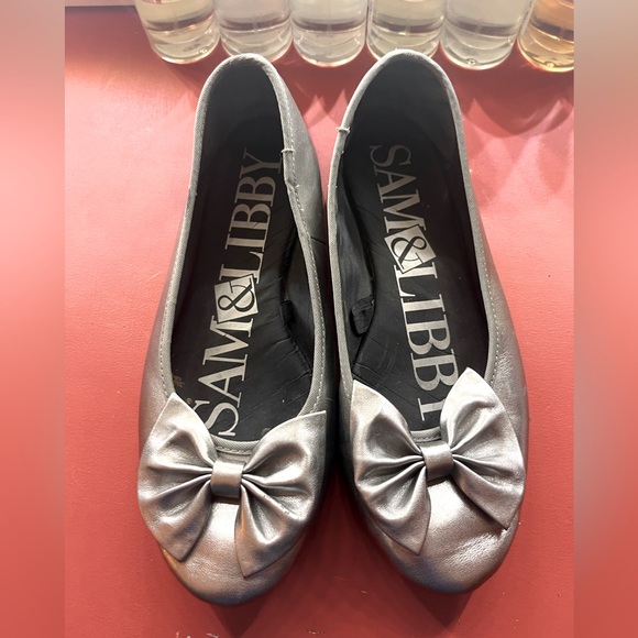 Sam & Libby Shoes - Metallic Bow Flats!
